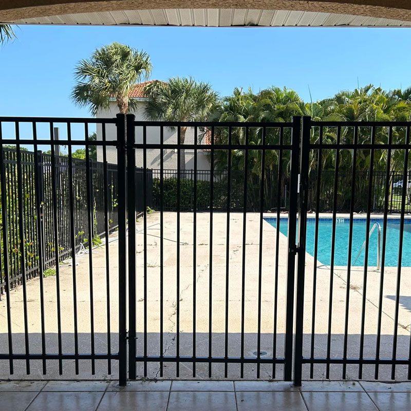 3 rail commercial pool fence