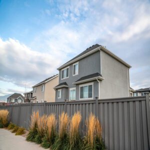 vinyl fencing greige